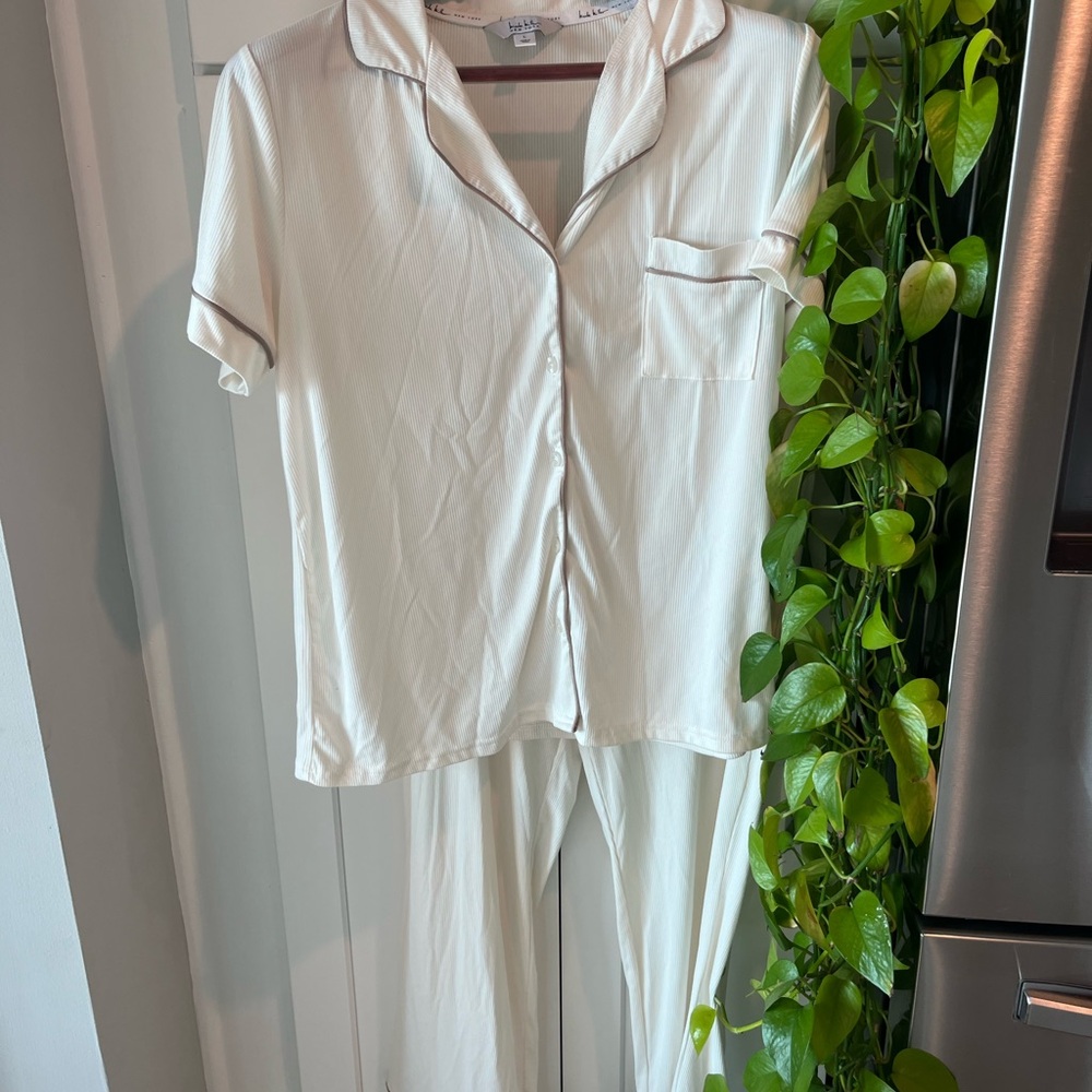 Large Nicole Miller Classic White Button-Front Pajama Set with Pink Piping